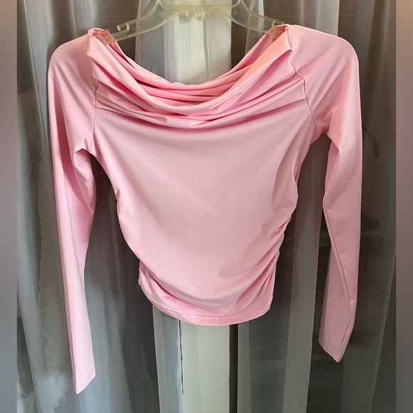 Pink off the shoulder long sleeve top. - Picture 1 of 1